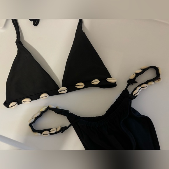 Seashell bikini - Picture 2 of 4